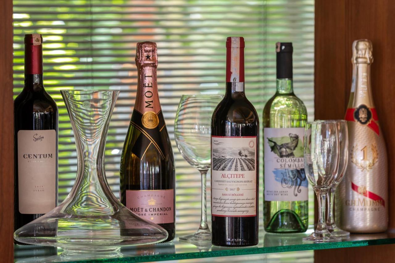 Marti Myra Hotel Tekirova Luaran gambar Wine bottles