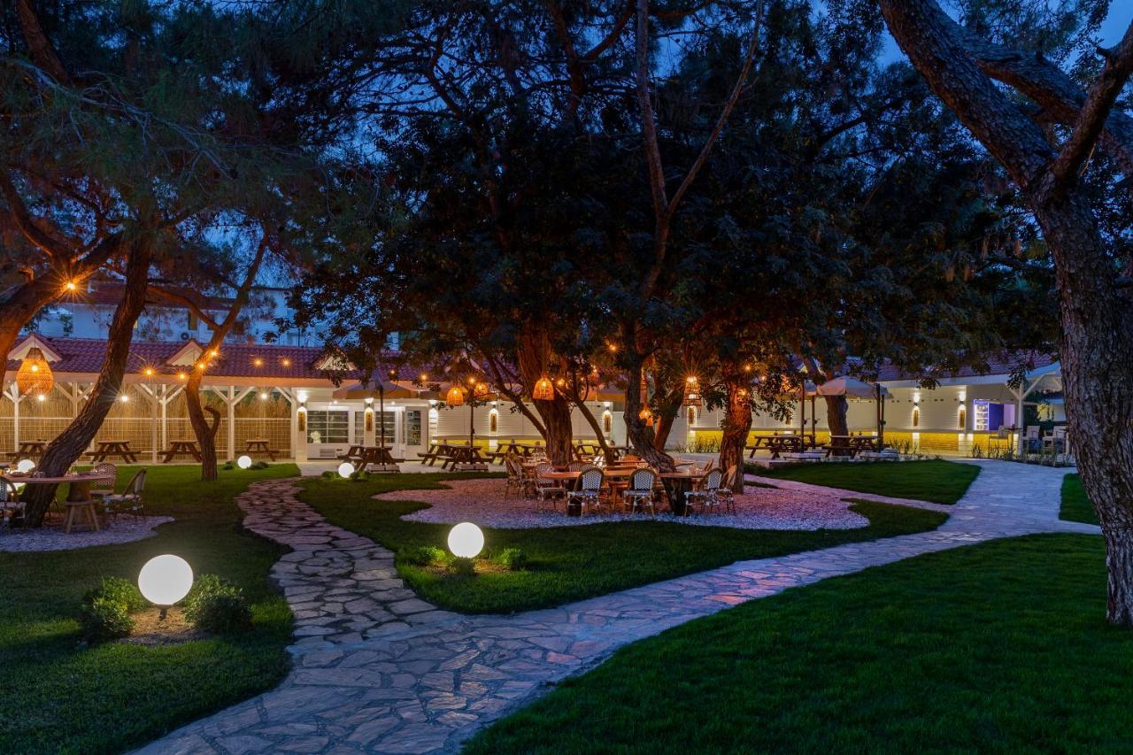 Marti Myra Hotel Tekirova Luaran gambar The garden of the hotel