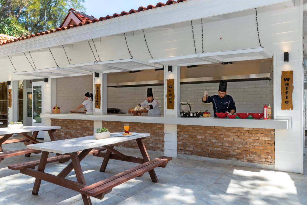 Marti Myra Hotel Tekirova Luaran gambar The kitchen at the restaurant