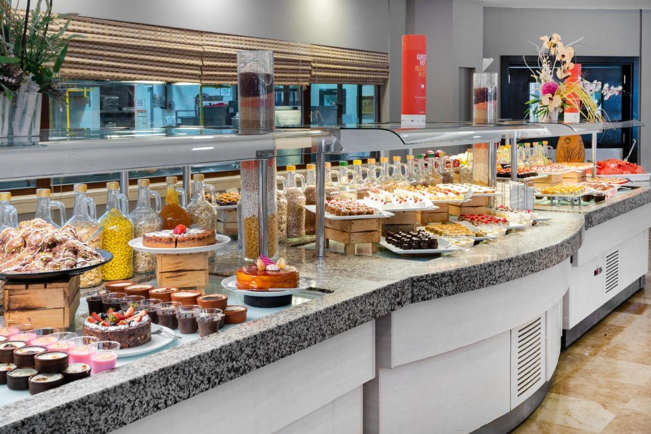 Marti Myra Hotel Tekirova Luaran gambar A dessert buffet